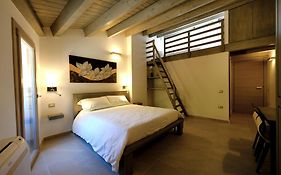 Zenith Rooms